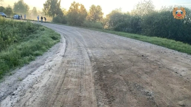 Легковушку занесло на грунте | Источник: Госавтоинспекция Ярославской области / Telegram