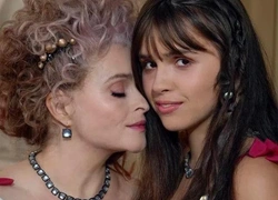 Новое имя: все о Нелл Бертон — дочери Тима Бертона, которая стала моделью