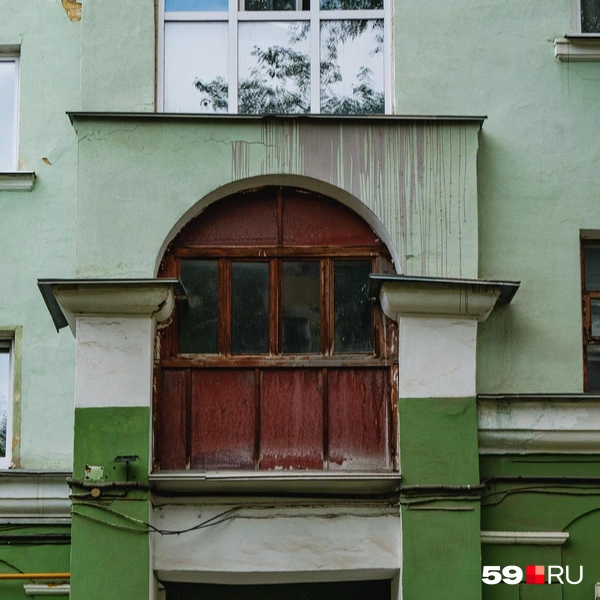Некоторые лоджии оформлены так | Источник: Тимофей Калмаков / 59.RU