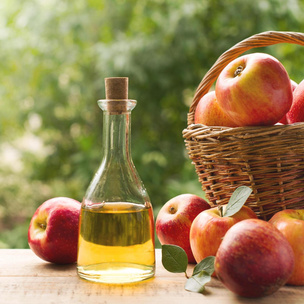 Яблочный уксус: факты о пользе и вреде для здоровья