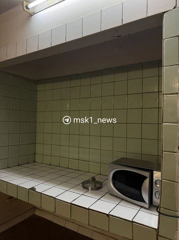 Микроволновка на общей кухне | Источник: студентка МГУ Карина