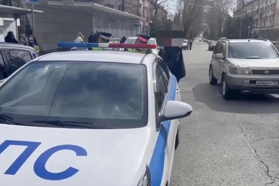 Подросток на мопеде пытался скрыться от полиции в Сочи