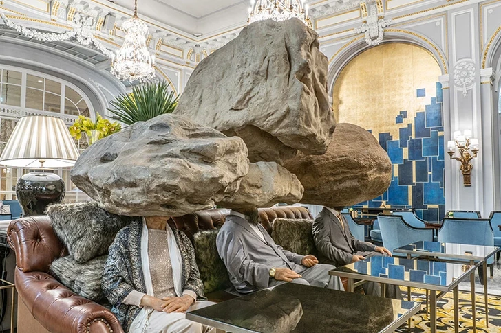 hyper-realistic humans + animals by sun yuan & peng yu take over the st. regis in rome (фото 0) | Источник: ela bialkowska