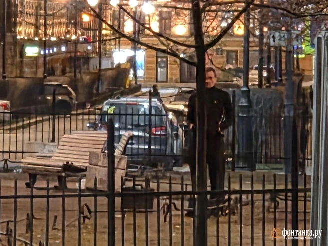 Ночной хоррор: полиция ловила в центре Петербурга человека с ревущей бензопилой | Источник: Читатель «Фонтанки»