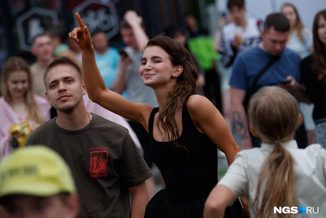 Музыкальный фестиваль «Черника Music Fest 2025» прошел в Новосибирске 14 и 15 июня | Источник: Андрей Бортко / NGS.RU