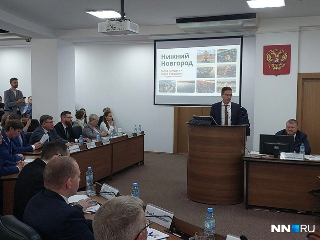 Большее количество голосов депутаты отдали за Юрия Шалабаева | Источник: Алёна Семакина / NN.RU