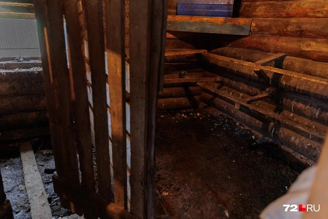 В Долгушино теперь такие пустые свинарники | Источник: Ирина Шарова / 72.RU