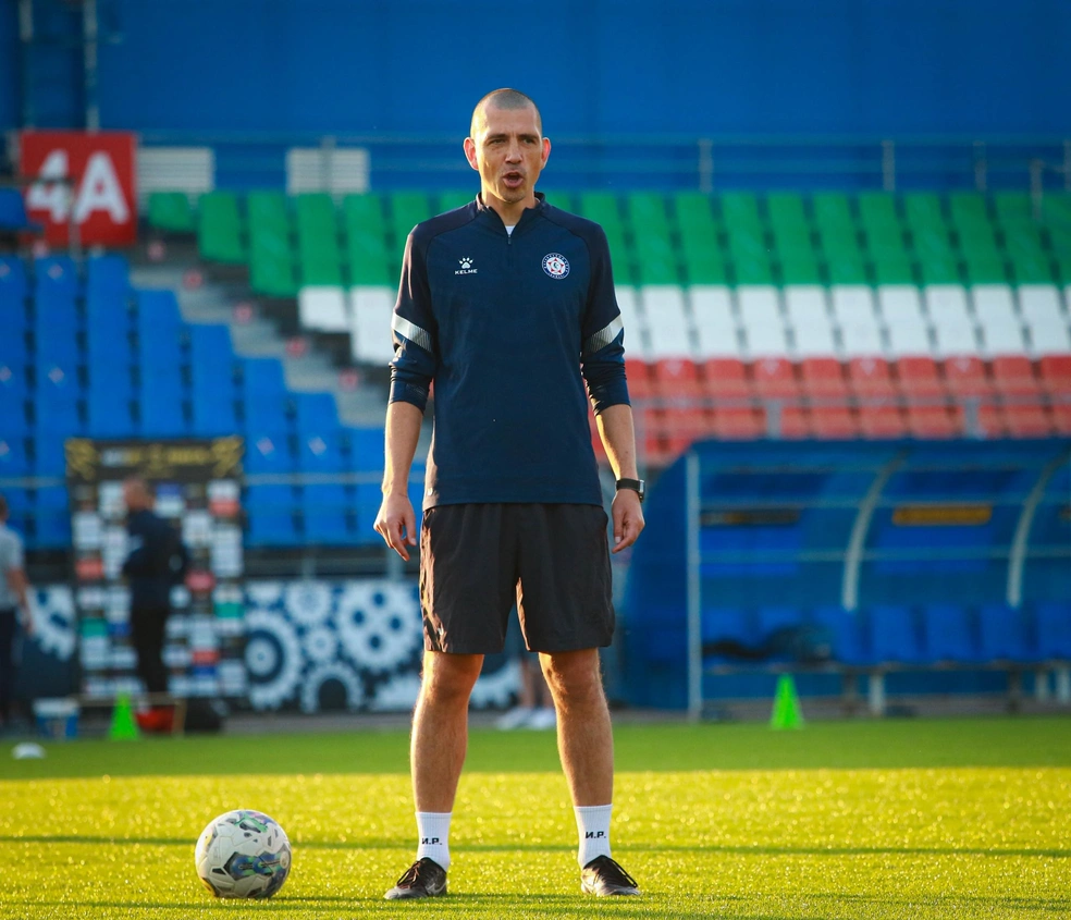 «КАМАЗ» играл с Ахметзяновым в быстрые атаки и прессинг | Источник: ФК «КАМАЗ» Набережные Челны / ВКонтакте