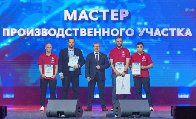 Лучшим молодым мастером стал Тимур Баторшин, а лучшим наставником — Алексей Федосеев | Источник: «ОДК-Пермские моторы»