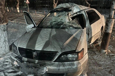 Underage driver crashes Toyota into pole in Zabaykalsky Krai