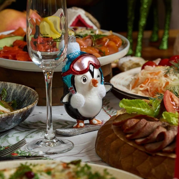 Повара готовят с любовью к гостям | Источник: «Дружба»