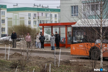 При этом транспорт ходит часто и по расписанию | Источник: Наталья Бурухина / NN.RU