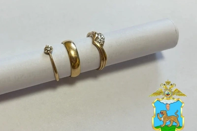 Полиция раскрыла кражу золотых изделий в Великих Луках