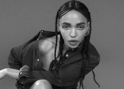 Скандал с Calvin Klein: чрезмерно сексуальную рекламу запретили в Великобритании