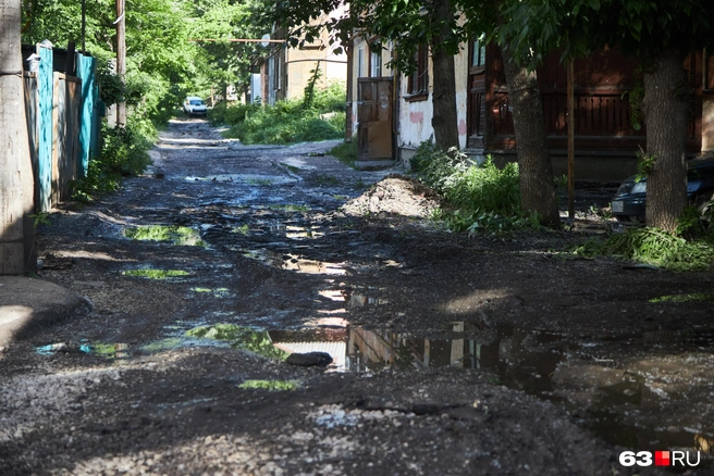 К подъезду&nbsp;— только в обход | Источник: Роман Данилкин / 63.RU