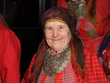 Дом не тронули, поклонники приезжают, а дело живет: «бурановскую бабушку» Пугачеву вспоминают после смерти