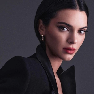 Супермодель Кендалл Дженнер — новое лицо L'Oréal Paris, и сумма ее контракта поражает воображение