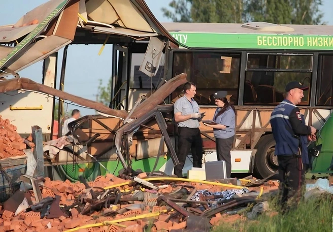 В аварии выжили 11 человек | Источник: «СУ СК России по Омской области» / omsk.sledcom.ru