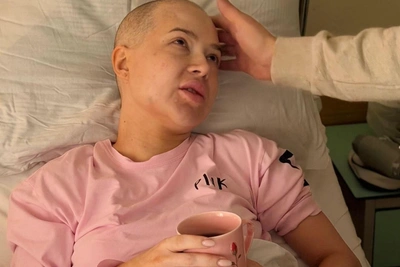 «Сражается со смертью»: как выглядит онкобольная Лерчек без фильтров — тревожные кадры