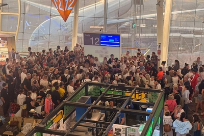 Уральцы застряли на Пхукете после аварии индийского лайнера