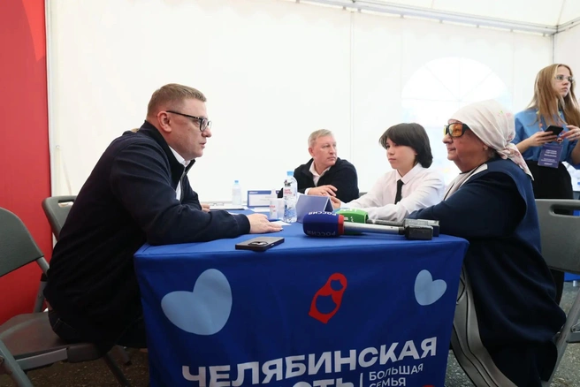 Жители села Аргаяш пришли на прием губернатору с разными вопросами | Источник: пресс-служба Правительства Челябинской области
