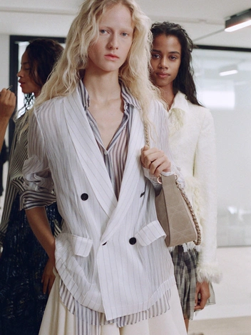 Dior SS27 | Источник: dior / Instagram (экстремистская организация, деятельность запрещена на территории РФ)