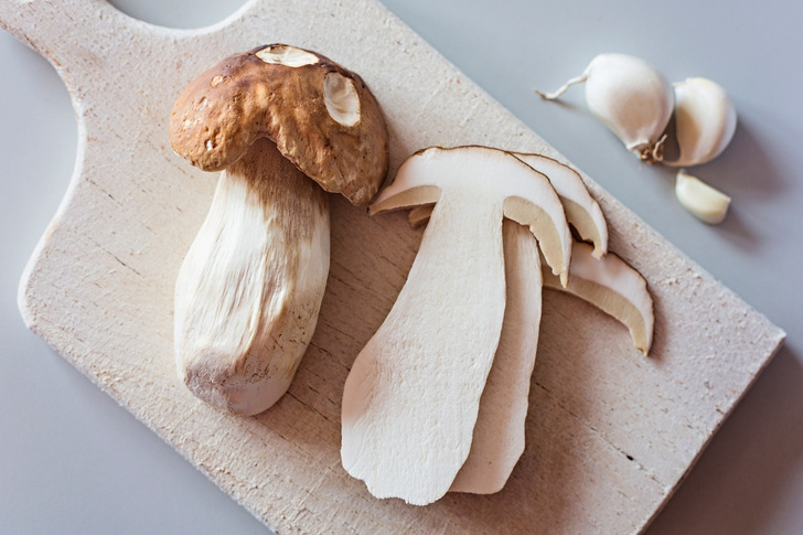 как правильно почистить белые грибы