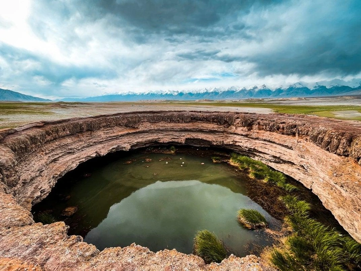 Ночное сражение зайцев и еще 8 лучших фотографий 2022 года