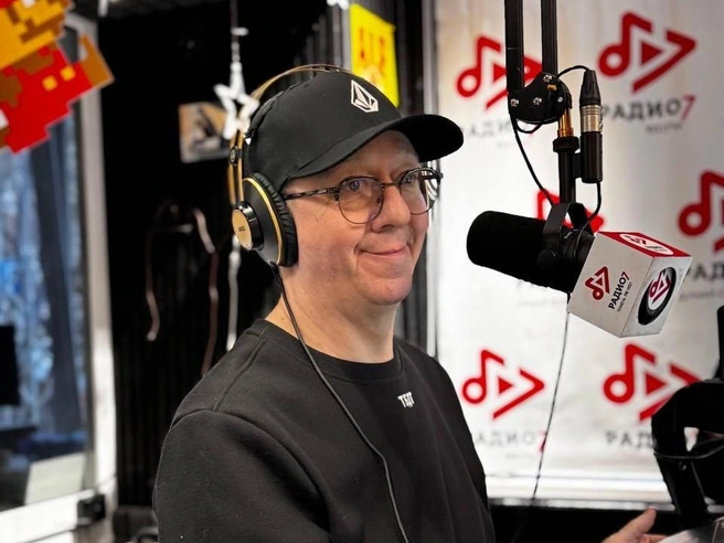 Сергей Осинцев вернулся в прямой эфир чтобы вести живой диалог с городом и говорить с тюменцами без четвертой стены | Источник: «Радио 7»