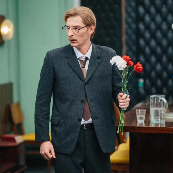 В России переснимают приключения Шурика: в ремейке сыграют юмористы, Бузова, Киркоров и еще много кто