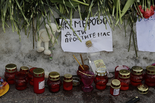 Мемориал в память о погибших в Кемерово