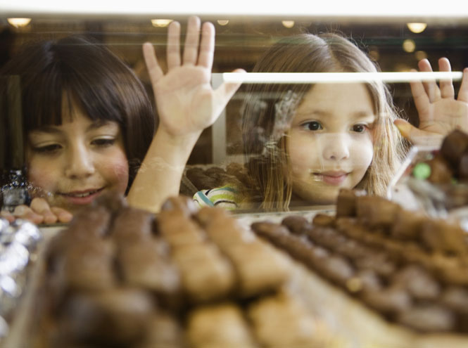 Фото №2 - Почему ребенка нельзя лишать сладкого
