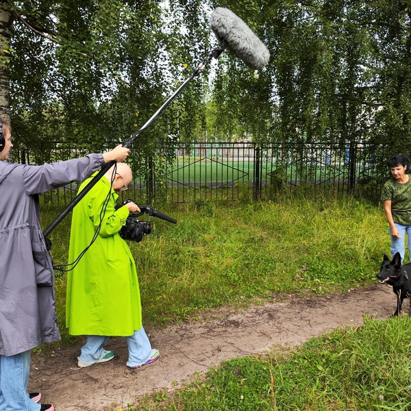 Процесс съемок. На свободе Кристина завела верного друга — черную овчарку Джессику | Источник: Нина Изотова