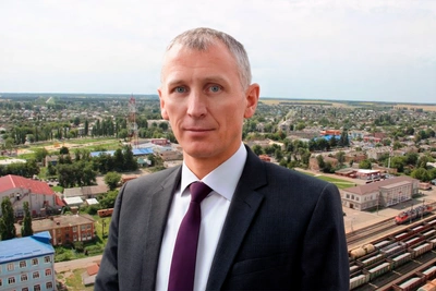 Who Leads Talovsky District and What Locals Think