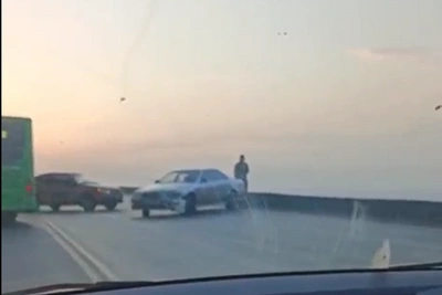 Аварии на Шершневской плотине затруднили движение в Челябинске