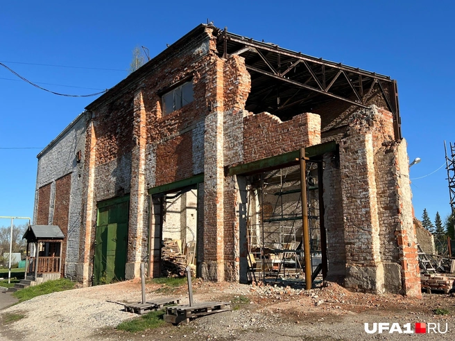 Одно из разрушенных зданий | Источник: Андрей Бирюков / UFA1.RU