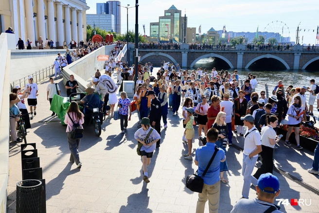 В программе&nbsp;— спектакли, перформансы, клоунада, акробатика и творческие эксперименты | Источник: Михаил Шилкин