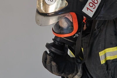 Tourist canister explosion injures man in Novosibirsk apartment