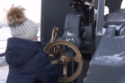 Мантуров исполнил новогоднее желание шестилетнего нижегородца