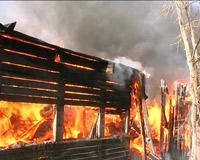 В Красноярске во время пожара взорвались газовые баллоны | ngs24.ru