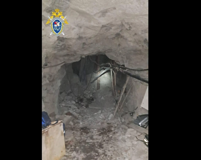 В Забайкалье произошло обрушение в шахте золоторудной компании. Из-под завалов подняли два тела | Источник: СК по Забайкальскому краю