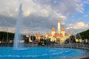 Праздничные мероприятия ко Дню России пройдут в южном ландшафтном парке «Острова мечты» 12 июня