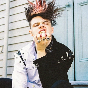 Yungblud рассказал о своем отношении к сексуальности в новом интервью