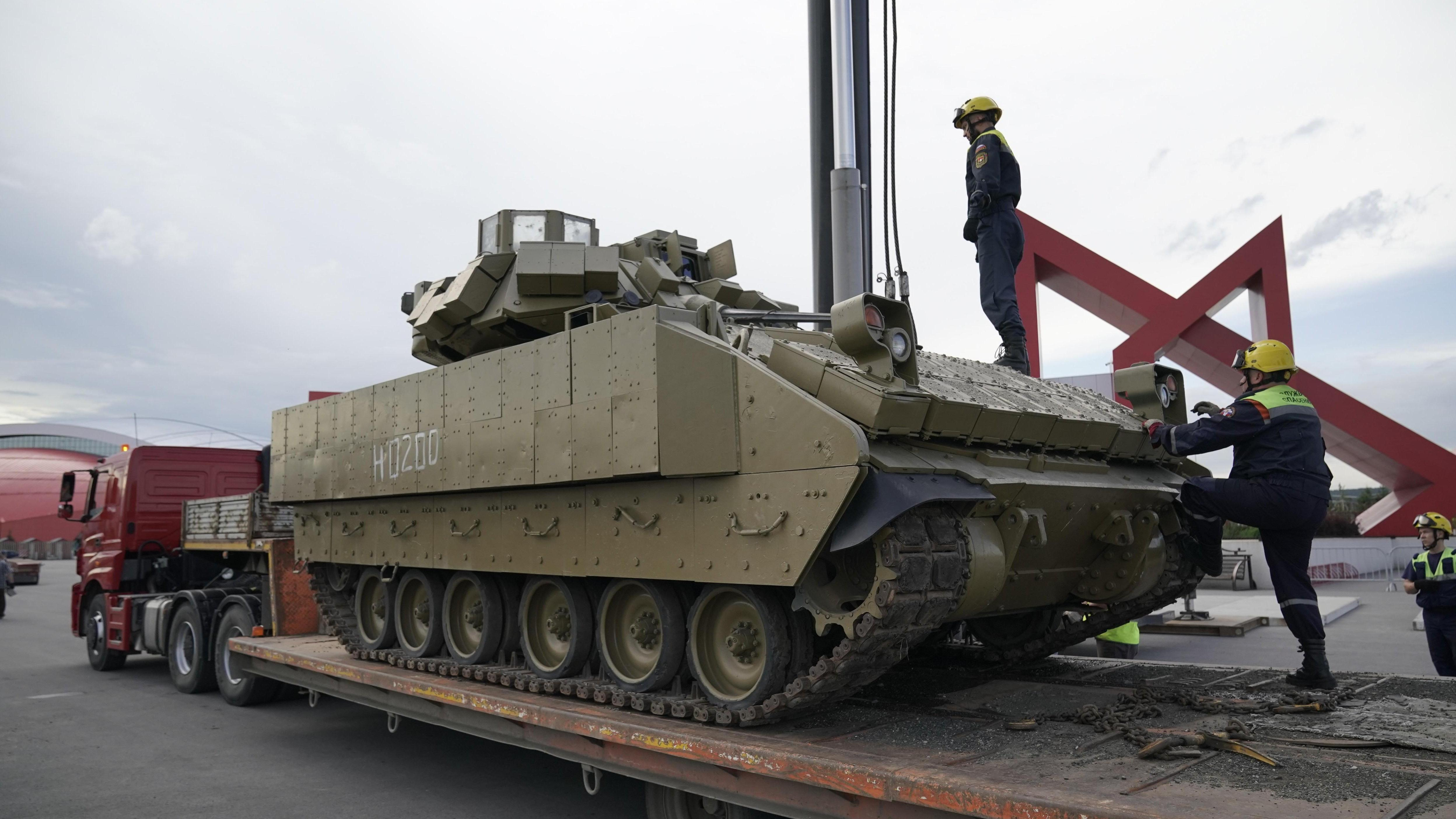 Военную технику НАТО привезли в Кемерово. Показываем первые фото