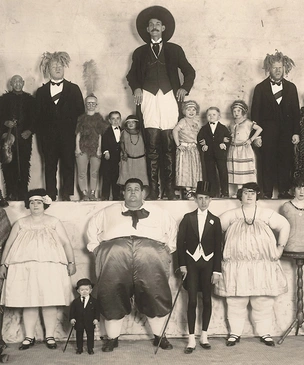 История одной фотографии: конгресс уродцев, 1924