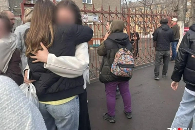 На Урале школьник стрелял в одноклассницу и прыгнул с этажа