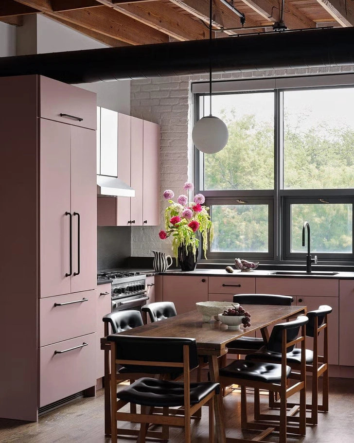 Проект Сары Монтгомери в Чикаго | Источник: Дастин Халлек; стиль: Бритт Фицпатрик