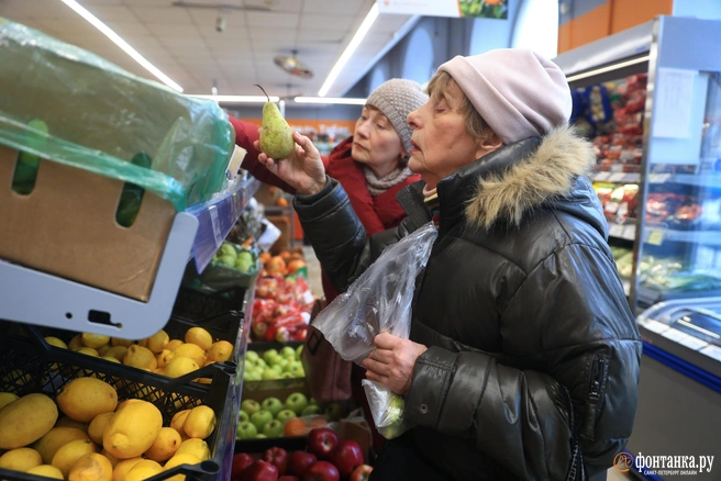 Некоторые читатели посчитали, что 35 тысяч — вполне достойная пенсия | Источник: Сергей Михайличенко / FONTANKA.RU