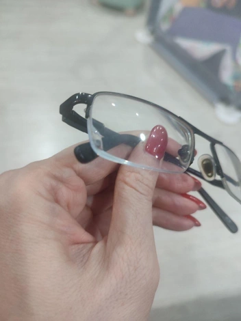 Сломанные очки | Источник: Предоставлено родителями учеников