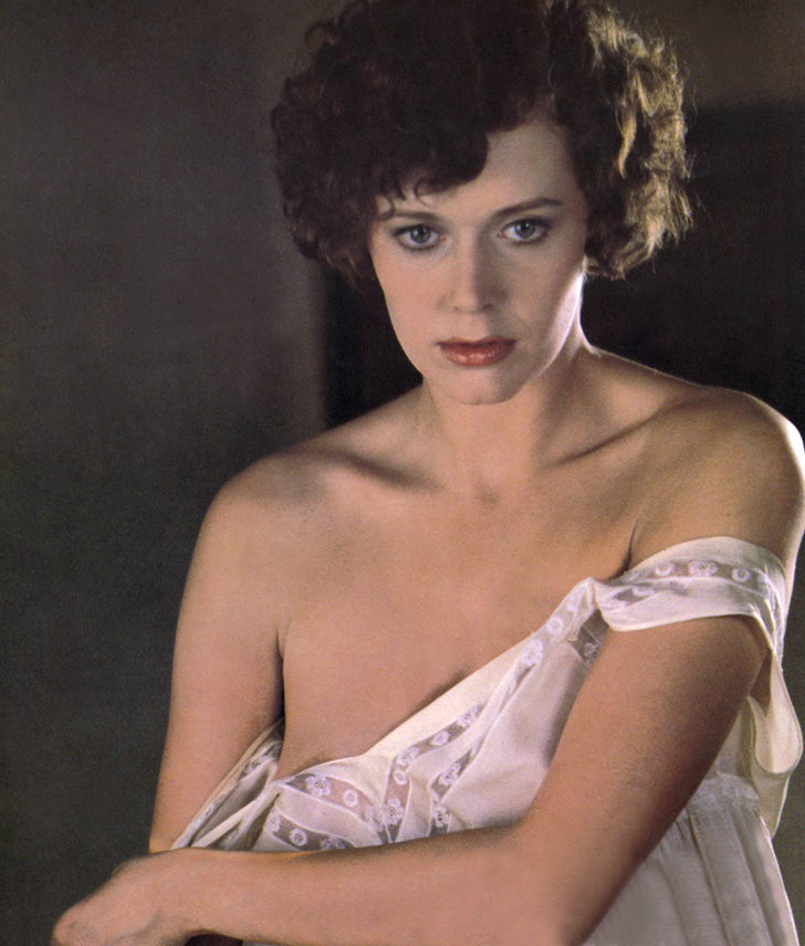 Обнаженная Сильвия Кристель (Sylvia Kristel) 21 видео